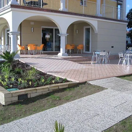 Hotel Splendid Sole Manerba del Garda
